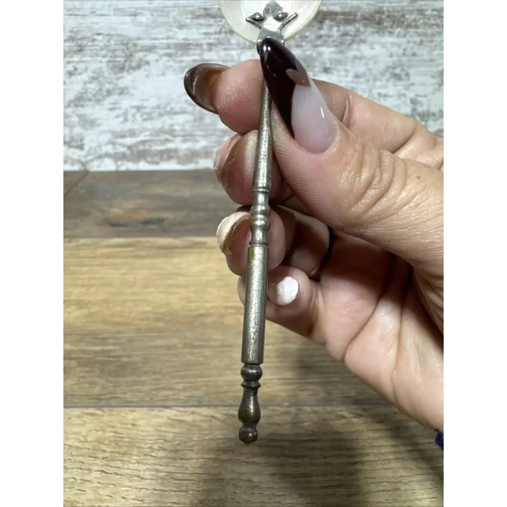 Art Nouveau Tea Spoon – Mother of Pearl Decorative Metal Handle